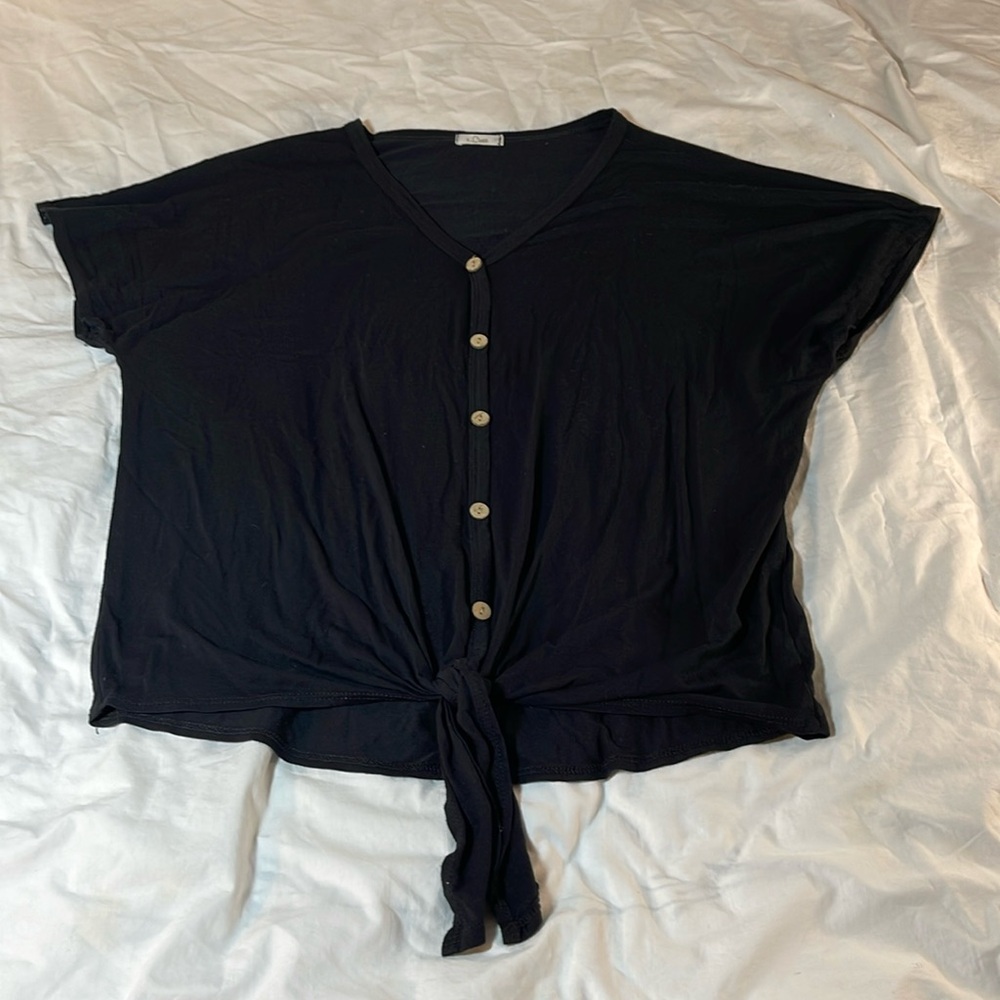 E.Luna Faux Button V-neck T-shirt Size Small